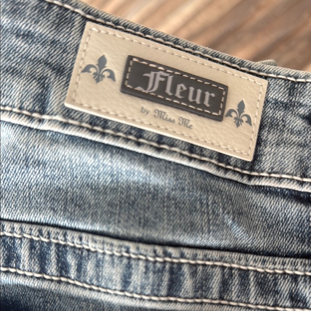 Boot cut Jean - Picture 12 of 12